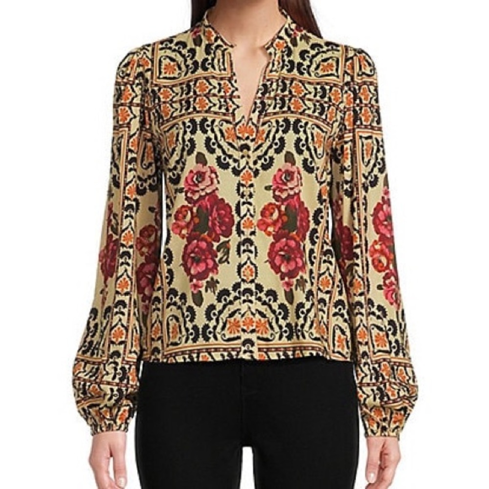 A Loves A floral blouse size small button up